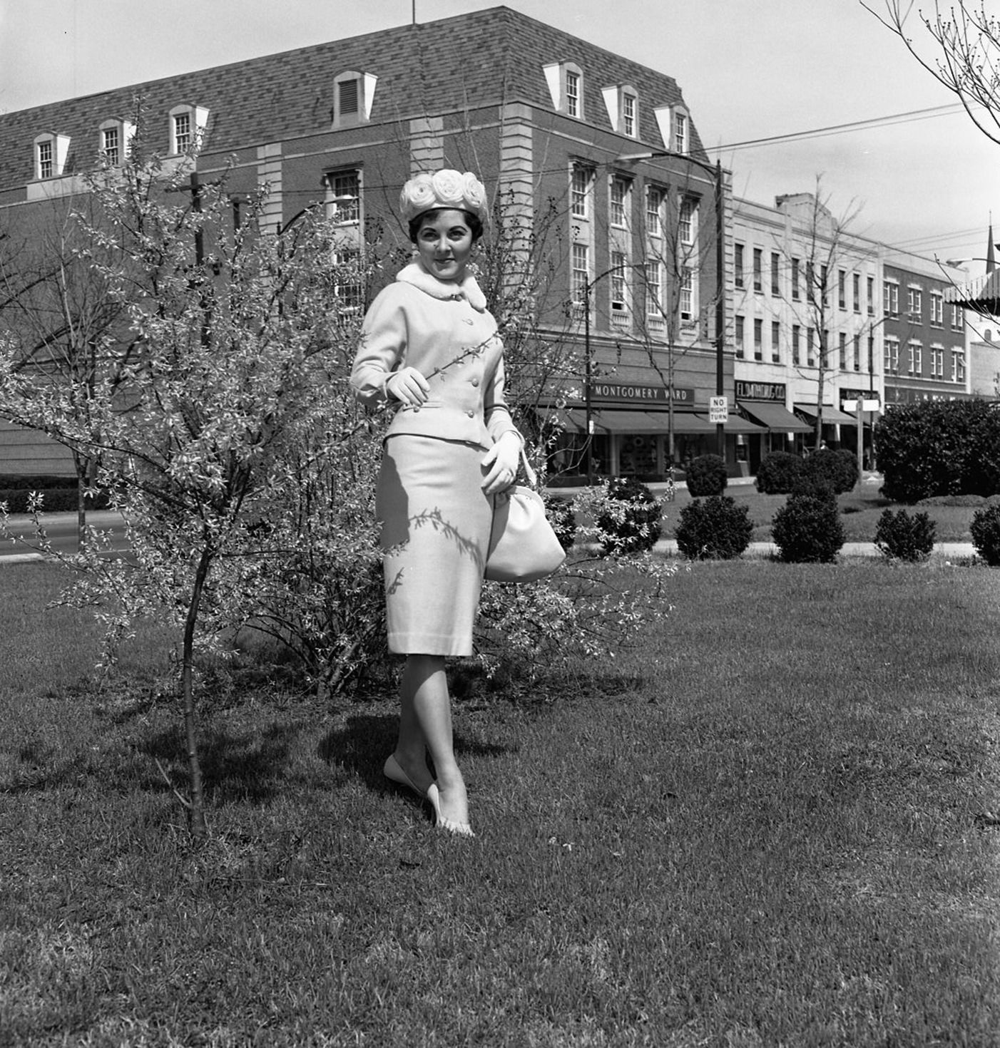 Montgomery Ward model